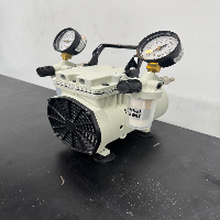 Welch Vacuum Pump image 1